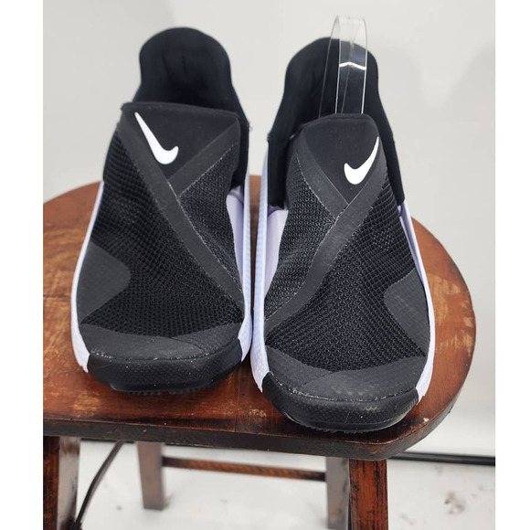 New Nike Go Flyease Running Hands Free Slip On Shoes Size 7‎
